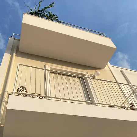 Le Nuage Nocleg ze śniadaniem