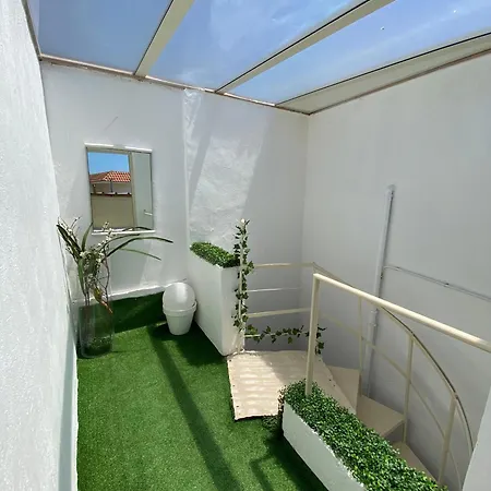 Le Nuage Bed & Breakfast