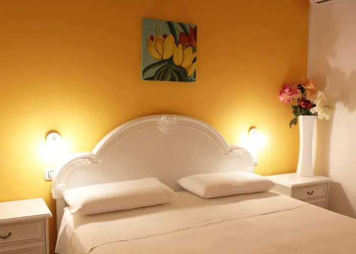 Le Nuage Bed and breakfast 4*